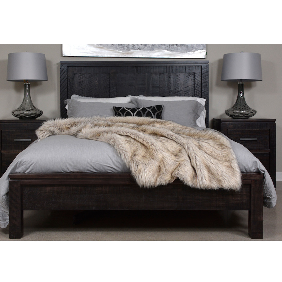 solid wood bed, rustic furniture, made in canada, canadian made, rustic bedroom, queen, king, distressed wood, ruff sawn, lexington bed